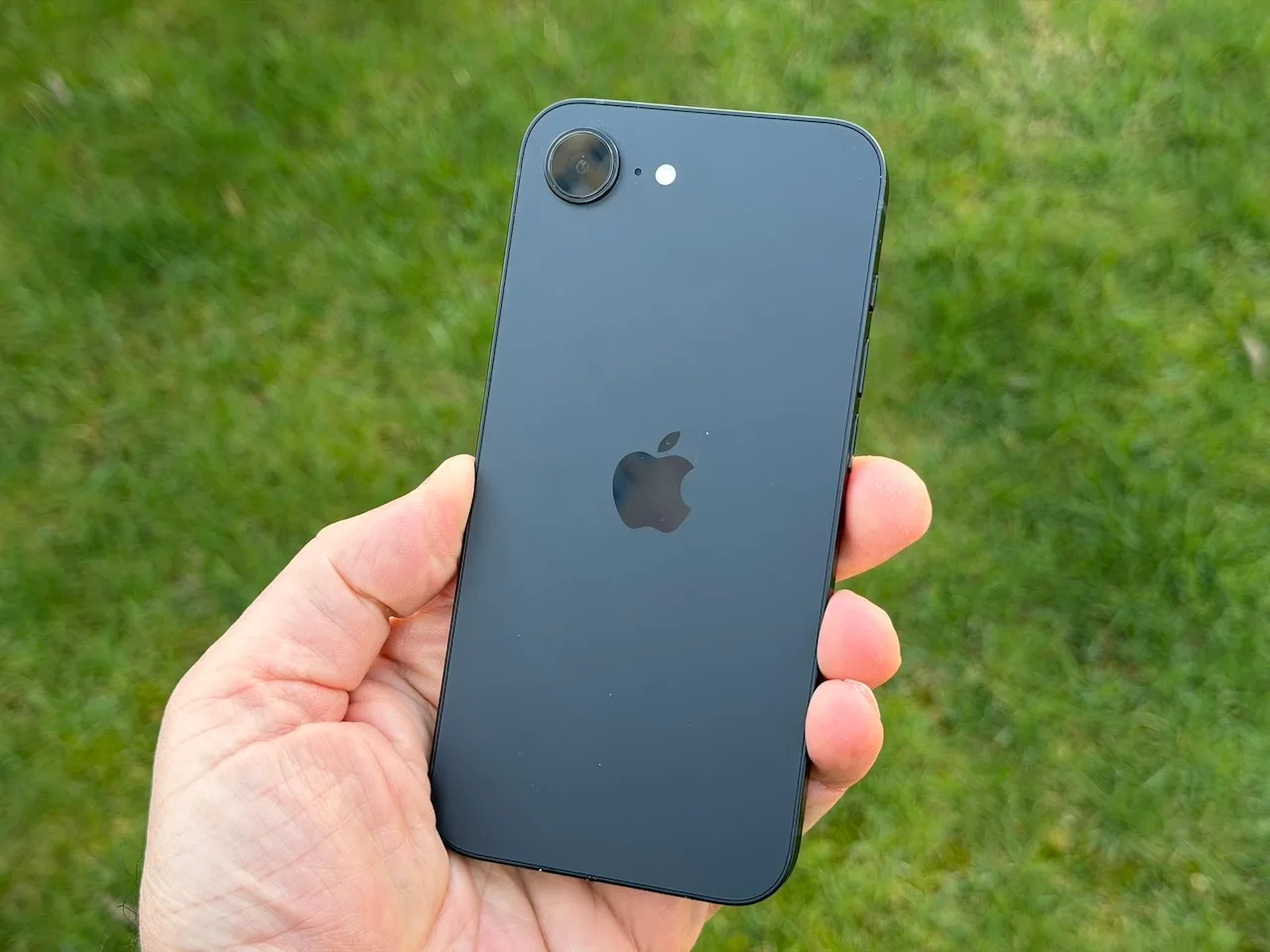 Apple, iPhone fotoğraflarının gerçek kamera çekimini doğrulamaya hazırlanıyor